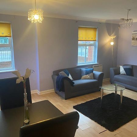 Bambz Apartment 3 Manchester Exterior foto